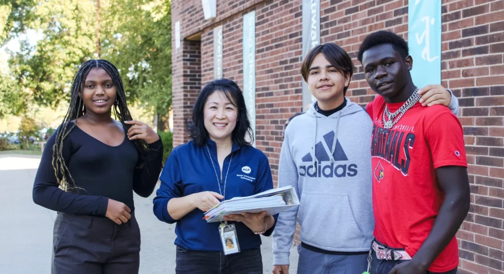 HuiCouch_Website_Story_Hero